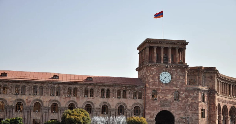 Արդյունքահեն վարձատրություն պետական ծառայողների և պաշտոնյաների համար